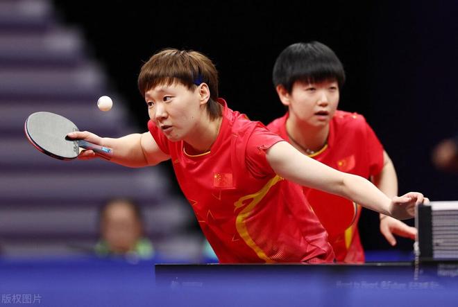 力雄厚的財 力雄厚的財