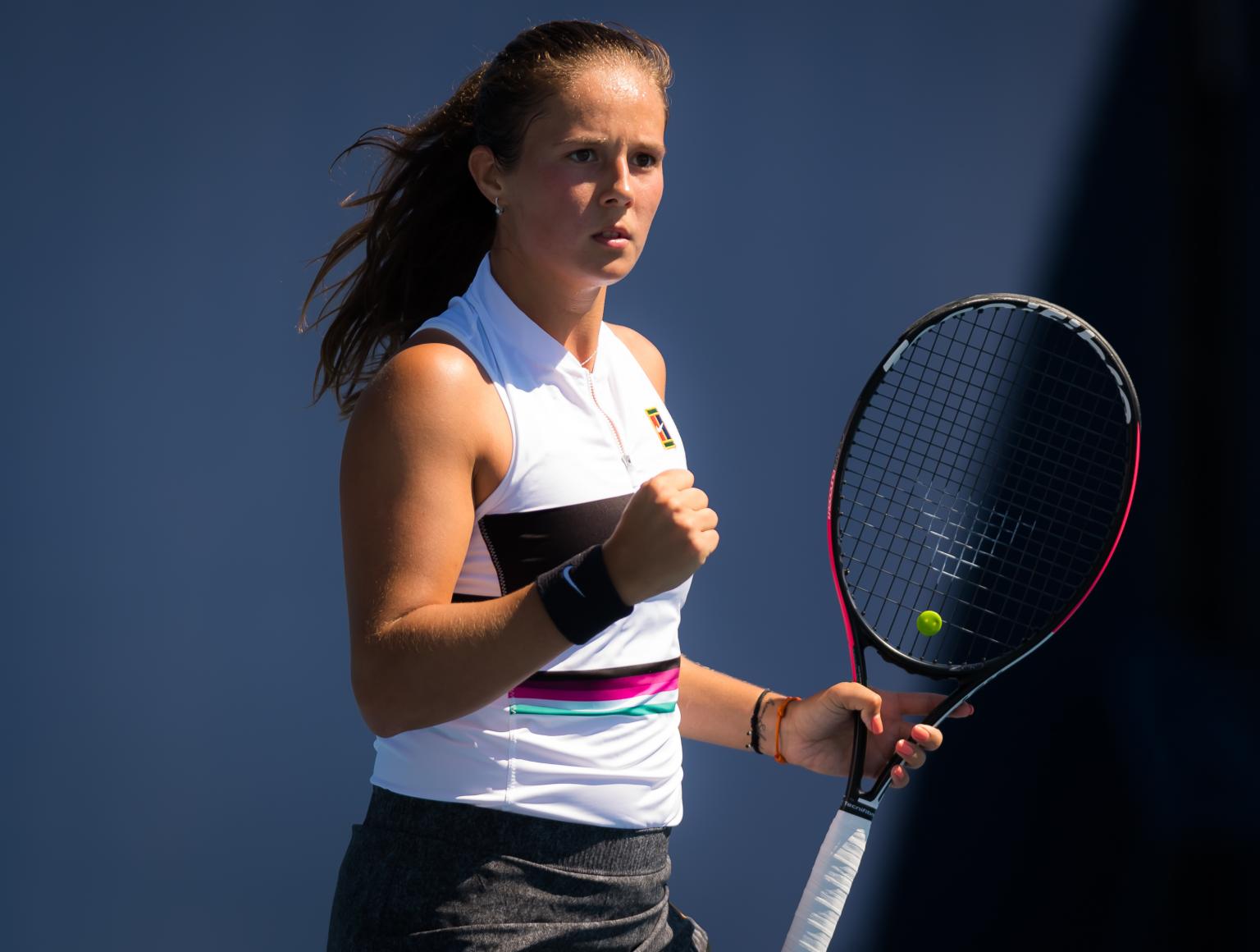 8次助攻和 8次助攻和