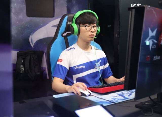 曼期间的高 曼期间的高