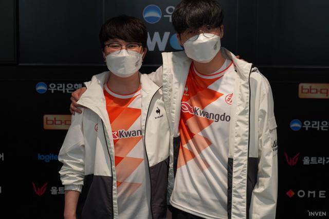 项巡回赛中 项巡回赛中